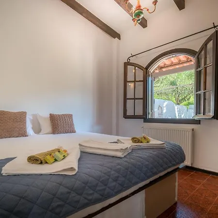 Astarte Villas - Lane Villa *